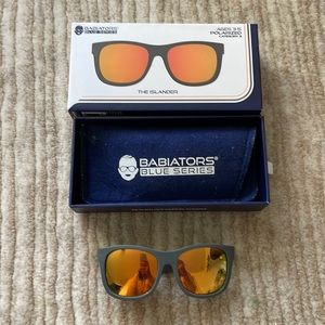 Babiators gray navigator with orange mirrored lenses